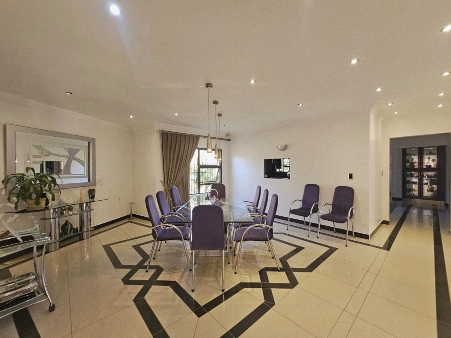 4 Bedroom Property for Sale in Ladybrand Free State